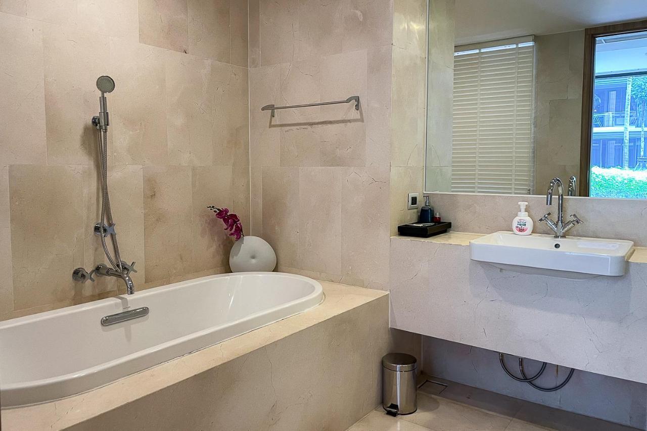 Baan Mai Khao - 2 Bedroom Luxury Condo- Direct Pool & Beach Access 외부 사진